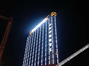 Image of LANOU Hotel Henan Luoyang Wanda Plaza Wangfujing