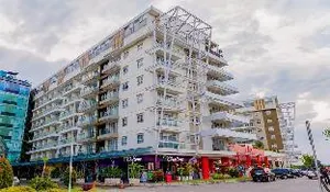 Image of Redliving Apartement gateway Pasteur-TN Hospitality Tower Topaz C Bs 01