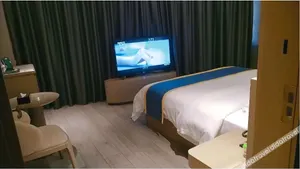 Image of Yaduo Hotel (Tingshan Square)