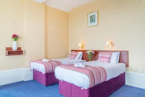 Image of Queens Hotel