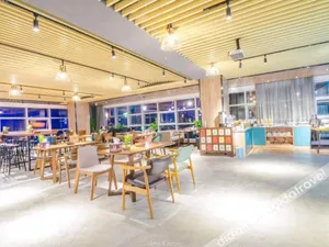 Image of Tiangang Manfei Hotel (Ningbo Southern Business District Luomeng Universal City Store)