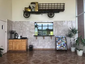 Image of Mid Continent Inn