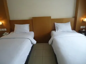 Image of Urbanview Hotel Cosmo Jambi
