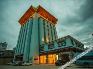 Image of Vienna Hotel Yunnan Shangri-La Ancient City