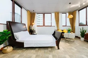 Image of Sunstay Paradise