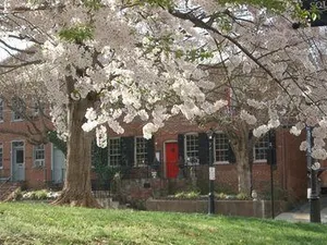Image of Inn at Court Square