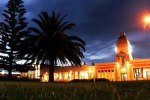 Image of The Central Hotel Motel Lakes Entrance