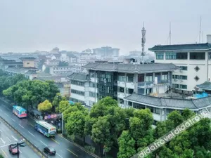 Image of Floral Hotel· September Boutique Inn (Slender West Lake, Dongguan Street)
