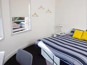 Image of Blues Point Hotel