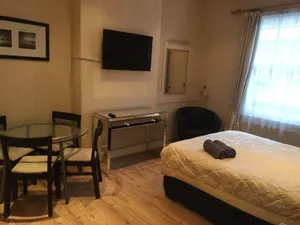 Image of Hyde Park Rooms & Apartments