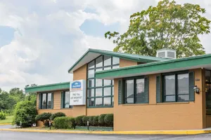 Image of HOWARD JOHNSON INN DALEVILLE SALEM