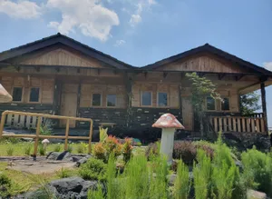 Image of RedDoorz at Kampung Istal Bogor
