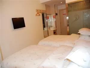 Image of Fairyland Hotel (Kunming Jiaochang Middle Road, Yunnan Police Officer College Store）