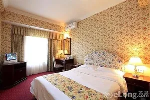 Image of Oak Forest Hotel (Nanping Roman holiday World)