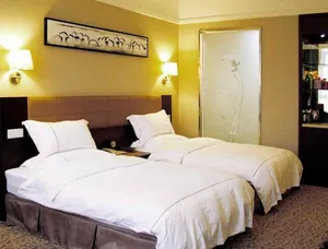 Image of Yulong Business Hotel (Guangzhou Shiqiao Metro Station)