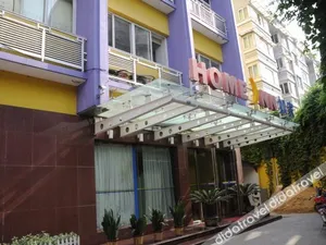 Image of Home Inn Selected Hangzhou West Lake Wulin Square Center