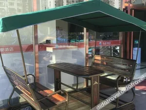 Image of Ease Hotel (Beijing Yuegezhuang Bridge)