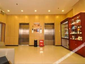 Image of Gemen Hotel (Suzhou Mudu Ancient Town Duchuanqiao Metro Station Branch)