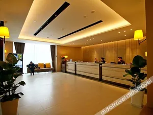 Image of Home Inn Plus Shanghai New International Expo Center Yushan Road Yuanshen Sports
