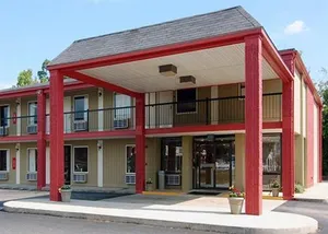 Image of Rodeway Inn & Suites Fort Rucker