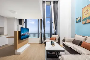 Image of Floral Hotel Haikou Cloud Haiyi Seascape Hotel Wanluyuan Haikou Bay