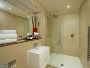 Image of Fraser Place Canary Wharf