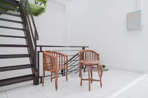 Image of RedDoorz near Kota Tua 2