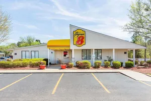 Image of Amerivu Inn and Suites Extended Stay