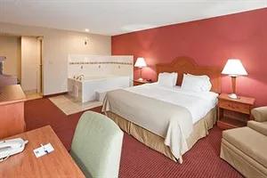 Image of Holiday Inn Express Cincinnati-Lawrenceburg