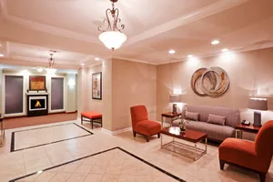 Image of HOLIDAY INN EXPRESS & SUITES