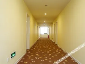 Image of Home Inn Neo (Luoyang Railway Station Tanggong Middle Road Mingtang Scenic Area)