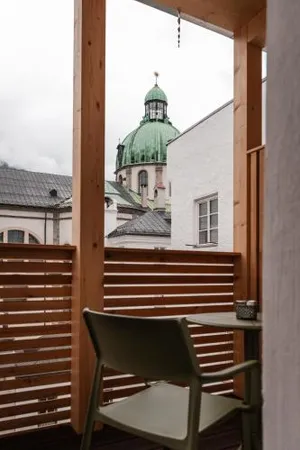 Image of H5 Grauer Bär Studios & More