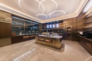Image of Shanghai Hongqiao Hub Minbei Road Orange Crystal Hotel