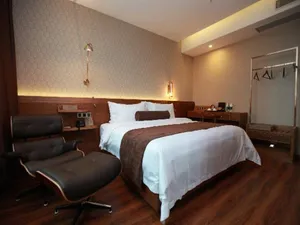 Image of James Joyce Coffetel Wuxi Taihu Square Subway Station Branch