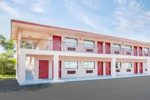 Image of Super 8 By Wyndham Ft. Pierce