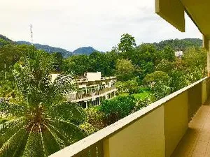 Image of By The Beach - Luxury 2 Bedrooms Family Suite