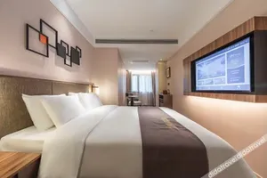 Image of Homeinn Plus Hotel (Shanghai Pudong Airport Greenland Life Plaza)