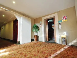 Image of GreenTree Inn Zhejiang Ningbo Passenger Transport Center Tongda Road Shell Hotel