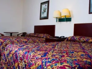 Image of Country Hearth Inn-Union City