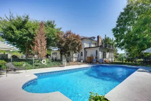 Image of Cottage w/ James River Access in Wingina!