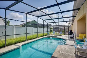 Image of Spacious 2 en-suite BR, heated pool & spa retreat