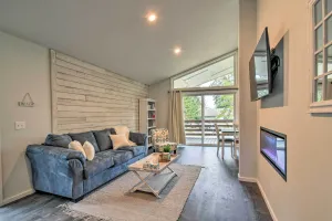 Image of Cozy Cottage on the Coast Near Downtown Westport!