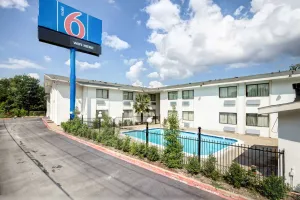 Image of Motel 6-Dallas, TX - South