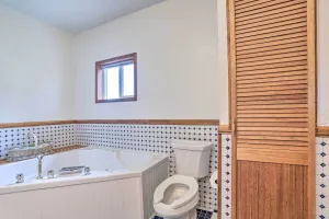 Image of Hill City Hideaway Near Mt Rushmore and Hiking