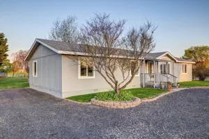 Image of 3BR Retreat in Prosser Perfect for Wine Lovers
