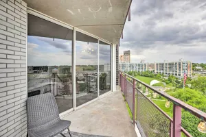 Image of 7th-floor Omaha Condo w/ Balcony & Park Views