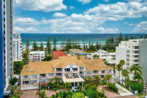 Image of Outrigger Burleigh