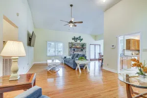 Image of Secluded Mount Pleasant Home - 6 Mi to Beaches!
