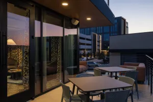 Image of Denizen Hotel