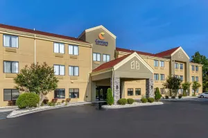 Image of Comfort Inn & Suites Troutville - Roanoke North - Daleville